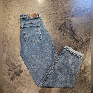 Hollister Women's Denim Ultra High Rise Mom Jean